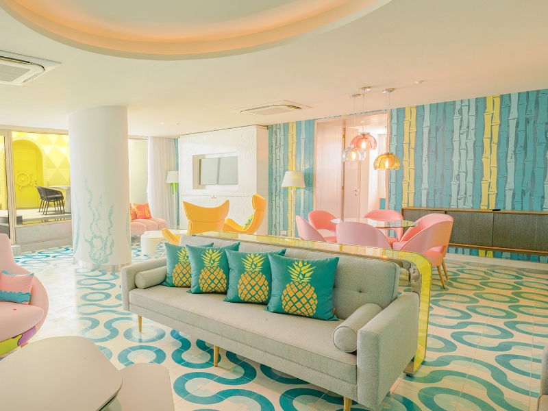 Pineapple Suite Interior