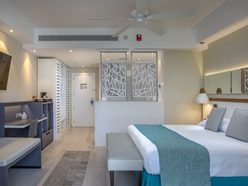 Catalonia Royal La Romana Guestroom