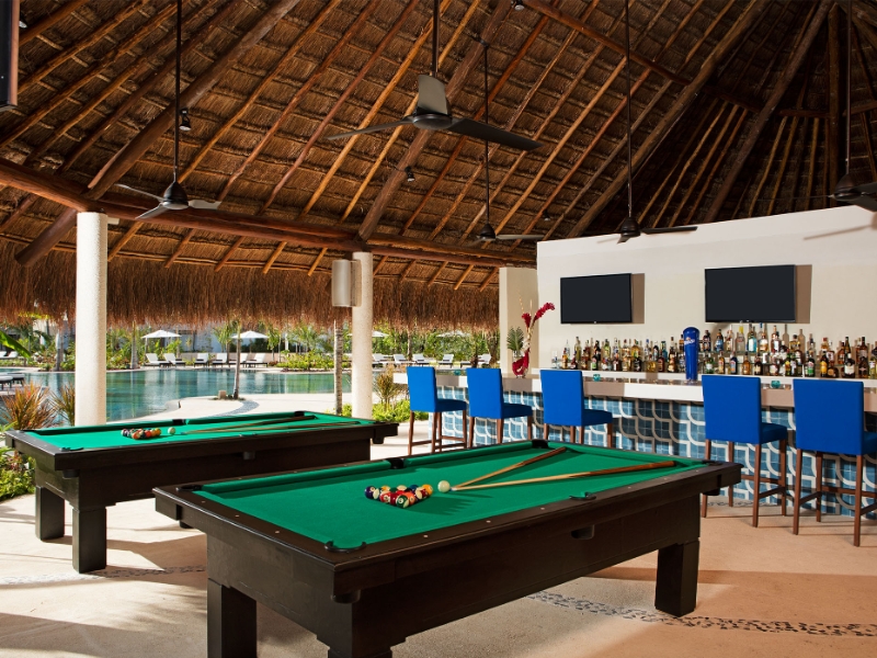 Halftime Bar–Sports Bar