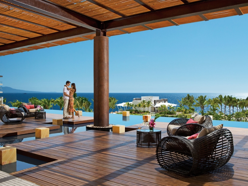 Lobby Terrace