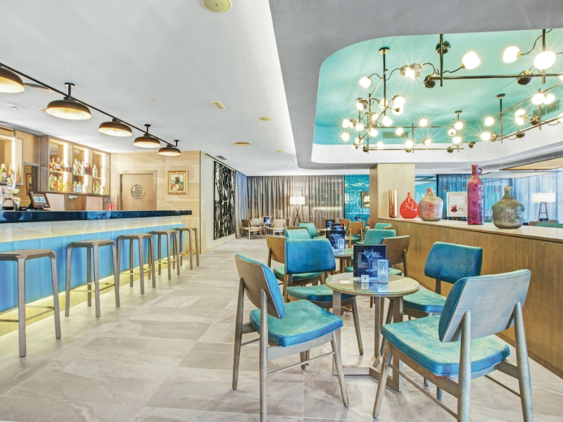 Lobby bar