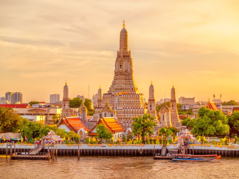 Essential Thailand