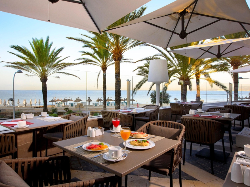 Restaurant Terrace
