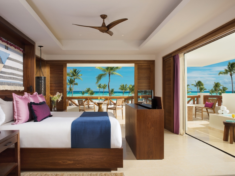 Preferred Club Master Suite Plunge Pool Ocean Front