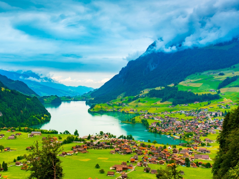 Interlaken Valley