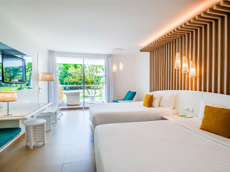 Superior Terrace Room