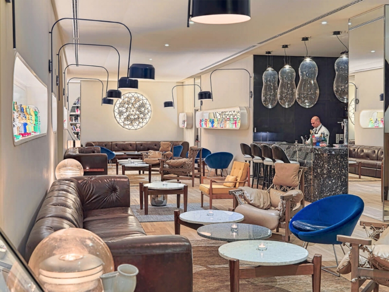 Lobby Bar