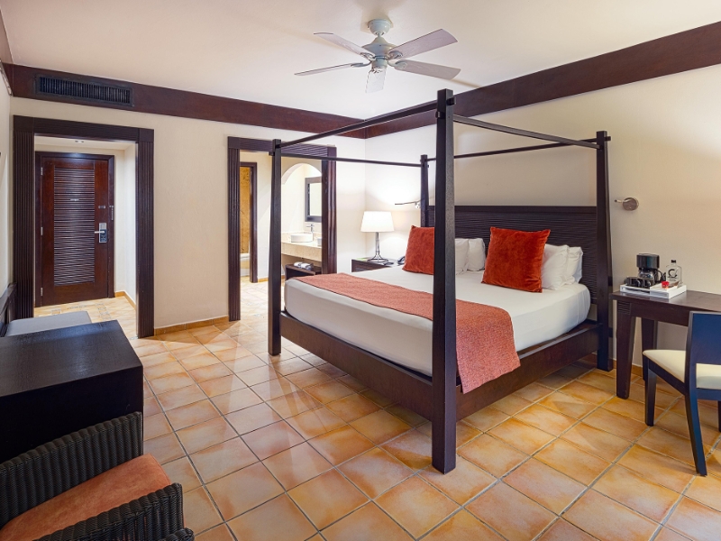 Privileged Romance Room