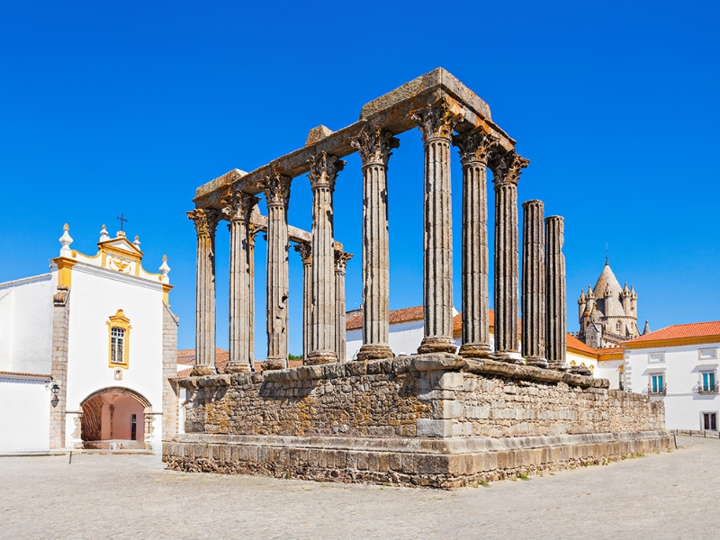 Evora
