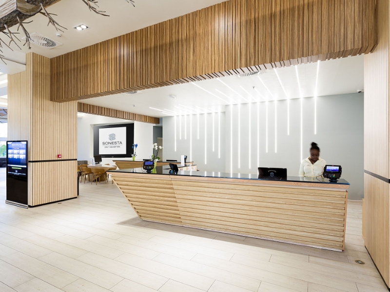 Lobby 01