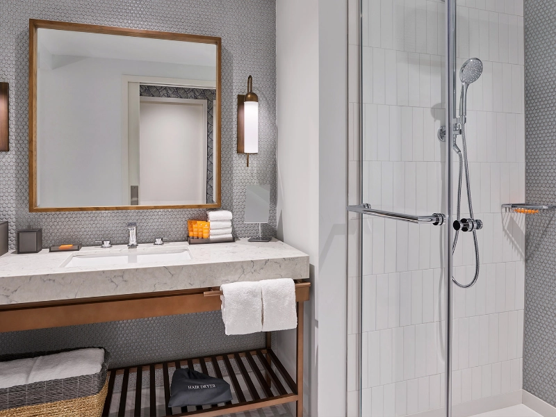 King Suite Bathroom