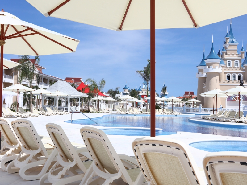 Pool Castel