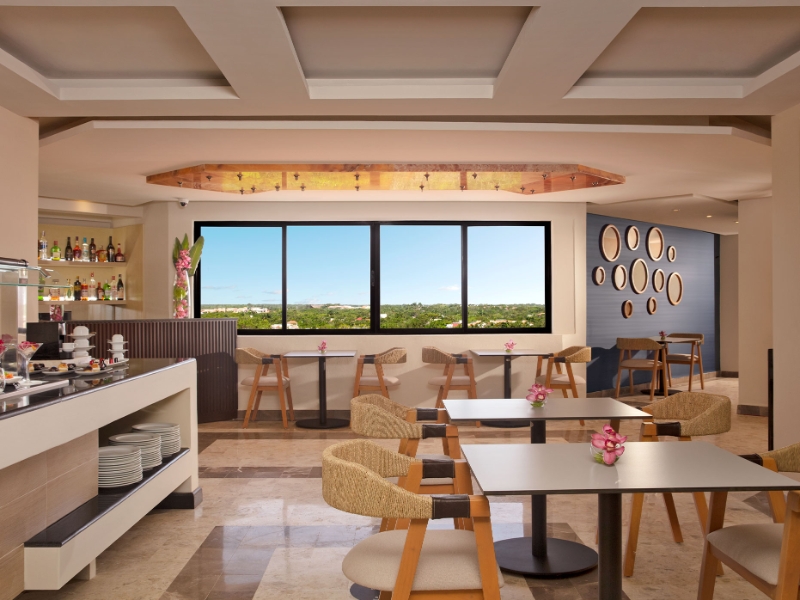 Preferred Club Lounge