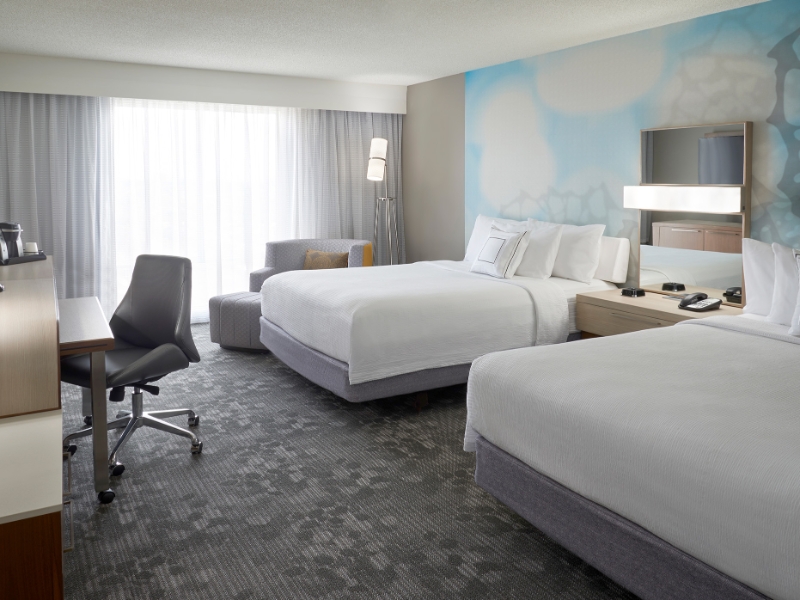 Queen Guestroom