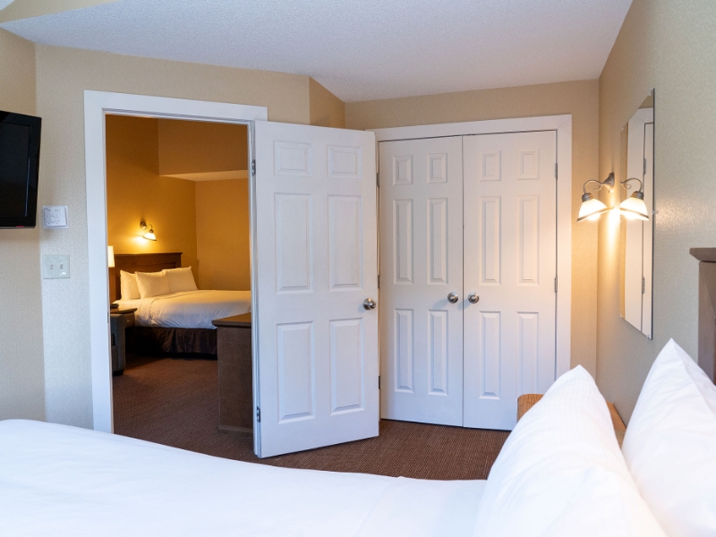 Superior Two Bedroom 2 Queens