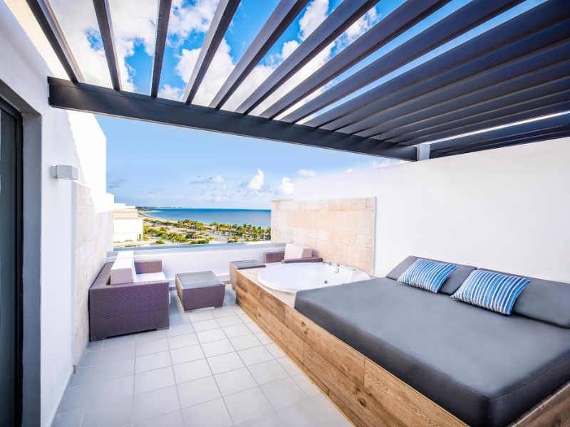 Sky View Suite